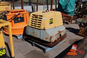 31 · 1 X WACKER NEUSON PLATE COMPACTOR, MODEL: CP75, (UNTESTED, SIGNIFICANT RUST)