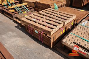 Approx 24 X 3152296 Weld On Camco Eng, Camco-2120-22, On A Pallet, (B9408704),