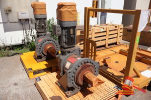 X Sew-Eurodrive Motor And Gearbox Assembly Type: Po22 Kf97 Dre180m4be20/Eg7s, Sn: 20.1954062902.000 1.13, 11.26 Kw On Yellow Steel Grating Skid.(B7987900)