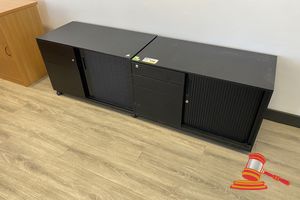 198 · 2 X METAL MOBILE CABINETS. BLACK. 1 X SLIDING DOOR AND 3 X DRAWERS. APPROX APPROX 390 X 500 X H600MM