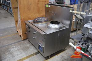 2 · 1 X B&S COMMERCIAL KITCHENS 2 BURNER WOK COOKTOP, MODEL: CCF-HPITI, SN:HP-187, YEAR/MONTH MANUFG: FEB-15 (SOME RUST) UNTESTED