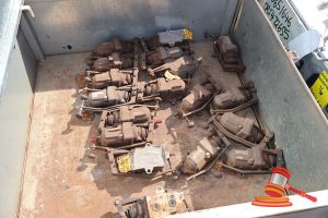 26 · APPROX 18 X NEW YORK AIR BRAKE EMPTY AND LOAD VALVES, MODEL: EL-60, P/N:788790, SUIT RAILWAY FREIGHT CARS, IN A BIN