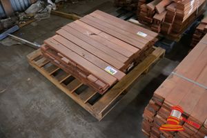 102 · PACK OF JARRAH DECKING, FEAURE, 086 x 019, TRANSPORT DIMS PACK SIZE L900 x W520 x H450, 9.82M2 WITH 9.5mm GAP (PACK NO: 320026246)