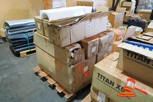 Approx 7 Black Bollards, 15 Watt, Lambl1582, Approx 8 Led Bollards, Lanmbi 1580