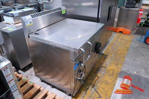 26 · WALDORF BRAT PAN 80LT NAT GAS MANUAL TILT STAINLESS STEEL 900 x 800 x 1150mm.