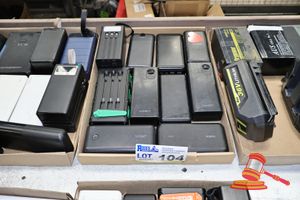 104 · 10 X PORTABLE POWER BANKS, VARIOUS BRANDS AND POWER . INCLUDING: CYGNETT, BELKIN. UNTESTED (SOME MARKS)