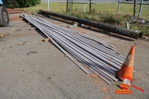 15 · PACK OF APPROX 32 X FLAT BAR STEEL, 6mm x 80mm x 11.6m, TOTAL WEIGHT 1.48T, COUPLE OF LENGTHS BENT
