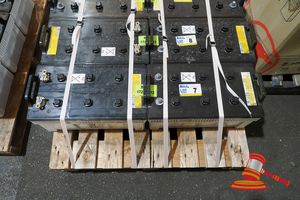 7 · 2x LEAD- ACID, 245H52 BATTERIES, APPROX 500 x 260 x 220mm HAH, 1170CCA ( S44# RITM0773953, DR# 1453 )