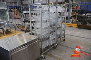 1 X MOBILE GLASSWARE STORAGE RACK, ALUMINIUM FRAME (APPROX 820 X 500 X H1750MM). INCLUDES ASSORTED WINE, BEER, CHAMPAGNE GLASSES
