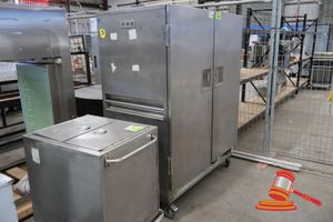1 X CATERLINK COMMERCIAL REFRIGERATOR, DOUBLE DOOR, MODEL: EQGLWB, SN:045, 240V, 1PH, 3.6KW, UNTESTED (SOME MARKS)
