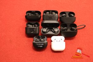 8 X Pairs Of Assorted Earbuds Including 2 X Sony, 2 X Jb, 1 X Beat, 3 X Unbranded, Used. Untested