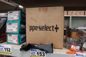 153 · BOX OF PRESELECT+ GLOVES, SIZE: XL