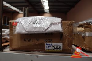 Box Of White Chefs Jackets, Size: 2xl