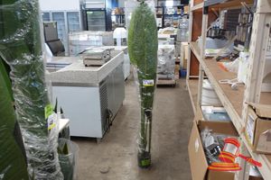 146 · 1 X ARTIFICIAL BANANA PLANT IN BLACK POT, APPROX 160CM