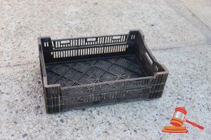 467 · PALLET OF BLACK PLASTIC STACKABLE UV STABILISED STORAGE CRATES, APPROX 600 x 400 x 180mm
