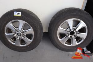 2x Bridgestone Toyota Landcruiser/Prada 18 Inch Tyres, 256/65
