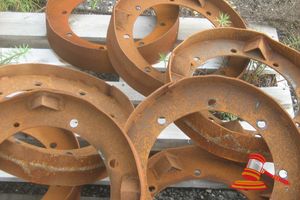 8 x STEEL WHEELS, GARDEN ART, 440mm DIA