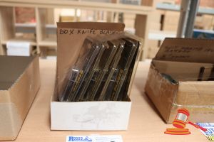 199 · 5x PACKS OF KNIFE BLADES
