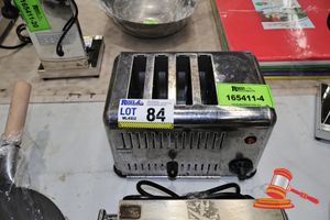 84 · 4 SLOT TOASTER