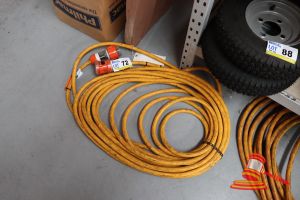 72 · 5 PIN EXTENSION LEAD, UNTESTED