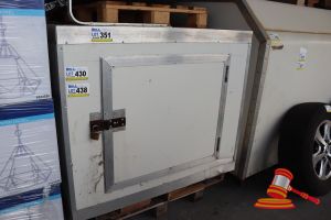 351 · INSULATED CANOPY, APPROX 110 x 1760 x 1400mm