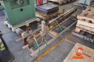 13 · ZF INDUSTRIAL DRIVE SHAFT ASSEMBLY, MODEL PG 100, SN 00973, ON A PALLET, APPROX; 2.6M L (USED CONDITION WITH RUST AND SURFACE WEAR)