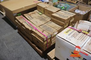 Gloves, Hv, Size 10, Latex, Class 0, Part Number: 141786, Qty Picked: 70, On A Pallet, Poss Used (B8171355)