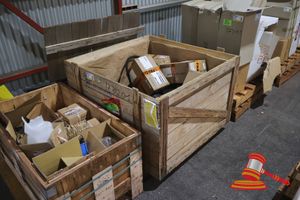 Approx 12 Led Lanterns Of Various Wattage And Sizes In A Crate, Poss Unused (S44#4974644059, Dr#1684)