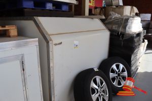 431 · INSULATED TRUCK BOX WITH OPEN REAR DOOR, APPROX 200 x 1210 x 1010mm