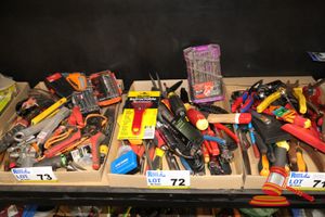 72 · TRAY OF ASSORTED TOOLS INCLUDING FULL BOAR COBALT DRILL SET, ADJUSTABLE WRENCHES, PAINT SCRAPERS, SCREWDRIVERS, PLIERS, HEX BIT SET & SPANNERS