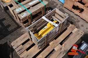 1 X Komatsu Grader Circle & Blade Support Bracket, P/N:23b-735-3151, In A Crate