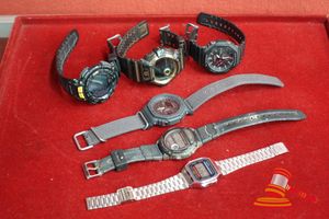 6 X SPORTS WATCHES, INCLUDES: CASIO AND G SHOCK - UNTESTED (SOME MARKS)