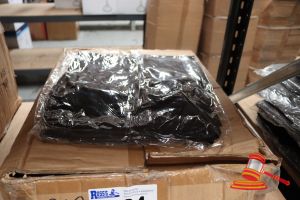 94 · 25x BLACK CHEFS PANTS, SIZE: XL