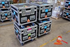 3 · 4 X CHAINMASTER CHAIN HOIST MOBILE ROAD CASE (BLACK) WITH CUSTOM INTERNAL PARTITIONING. USED FOR CHAIN BLOCK/HOIST STORAGE. LAMINATED PLYWOOD CONSTRUCTION. CASE DIMENSIONS 600 X 600 X H580MM. (16/20/23/24)