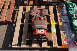87 · 1 X FLOTECH KNIFE GATE VALVE, MODEL: VM-CI-150-10-HW, DN250, ANSI150, 220MM OPENING, ON A PALLET, POSS UNUSED. (B7777698), (PO 081952899/02, PLANT# 1001)