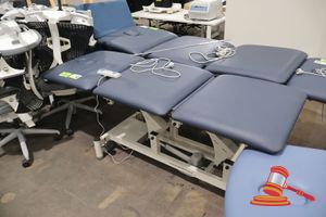 32 · COMFYCARE ELECTRIC TREATMENT TABLE, 3 SECTIONS, MODEL ELOSE, (UNTESTED)