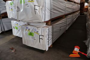 83 · PACK OF JARRAH SKIP DRESSED, FEATURE, 100mm x 25mm, PACK SIZE L5.7MT x W500mm x H450mm =900kg, 408LM (PACK# 320028030)