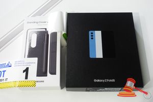 1 · SAMSUNG GALAXY FOLD 5 , MODEL: SM-F946B, 512GB STORAGE, SN: RFCW805QFGJ, FOLD 4 COVER AND PEN INCLUDED, #16 (SOME MARKS / NO CHARGER)