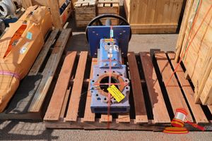 74 · 2020 1 X WEIR MINERALS - K1 ISOGATE SLURRY VALVE, MODEL: WH 8-M SERIAL NO: 53093, (SOME MARKS)
