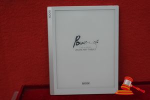 8 · ONYX BOOX NOTEX E-READER, 10 INCHES, UNTESTED (SOME MARKS / NO CHARGER)