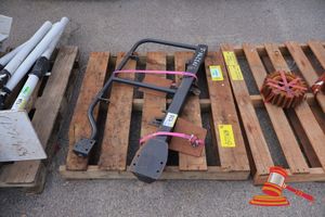 1 X Caterpillar Handrail Assembly, Cat P/N:599-9365, L 120 X W 110 X H 25 (Cm) - 100 (Some Marks), On A Pallet. (B7777698), (Po: 081952899/03, Plant# 1001)