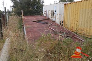 3 · 1 X TRUCK LOADING RAMP WITH K HITCH LANDING LEGS,MODEL: KH2500026, CAPACITY: 28,000 KG STATIC LOAD: 80,000 KG PER PAIR,APPROX 12M (SOME RUST ) WITH TYNE POCKETS