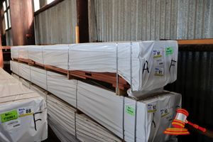 91 · PACK OF JARRAH, SKIP DRESSED, FEATURE, 150mm x 25mm, 5.4mm x 400mm x 400mm APPROX, 244LM (PACK# 320027535)
