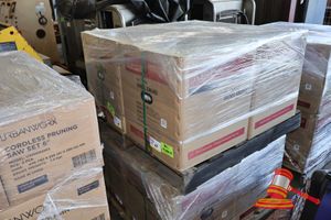 47 · 1 X NEW KIPOR DIESEL ENGINE, MODEL: KD188FAPE, 10HP, E/START, IN SEALED BOX.