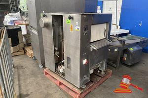 50 · INAUEN MASCHINEN AG INDUSTRIAL VACUUM PACKING MACHINE, MODEL: VC999/85.47I E30. 400V 3-PHASE, 30.5KW.STAINLESS STEEL. APPROX; 1.1M X 1.1M X 1.3M TALL. INCOMPLETE - CONTROL PANEL REMOVED - SOLD AS PARTS ONLY