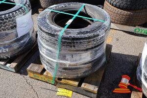 33 · 3 X TYRES, 205/85R16, (POSS UNUSED, WRAPPED) ON PALLET