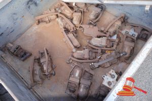 36 · APPROX 20 X NEW YORK AIR BRAKE EMPTY AND LOAD VALVES, MODEL: EL-60, P/N:788790, SUIT RAILWAY FREIGHT CARS, IN A BIN