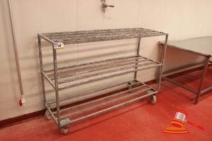 68 · 3 TIER GALVANISED TROLLEY. APPROX 1700 X 570 X H1170MM