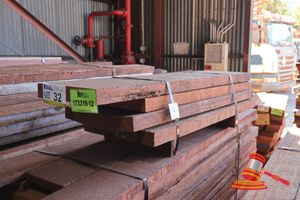 32 · PACK OF JARRAH SAWN, 250 x 38, QTY 2/0.9M & 300 x 38, 2/0.9M (PACK ID# 12)