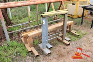 20 · 4 X STEEL STANDS. 2 X APPROX 2000 X H500MM, 2 X 800 X H1150MM